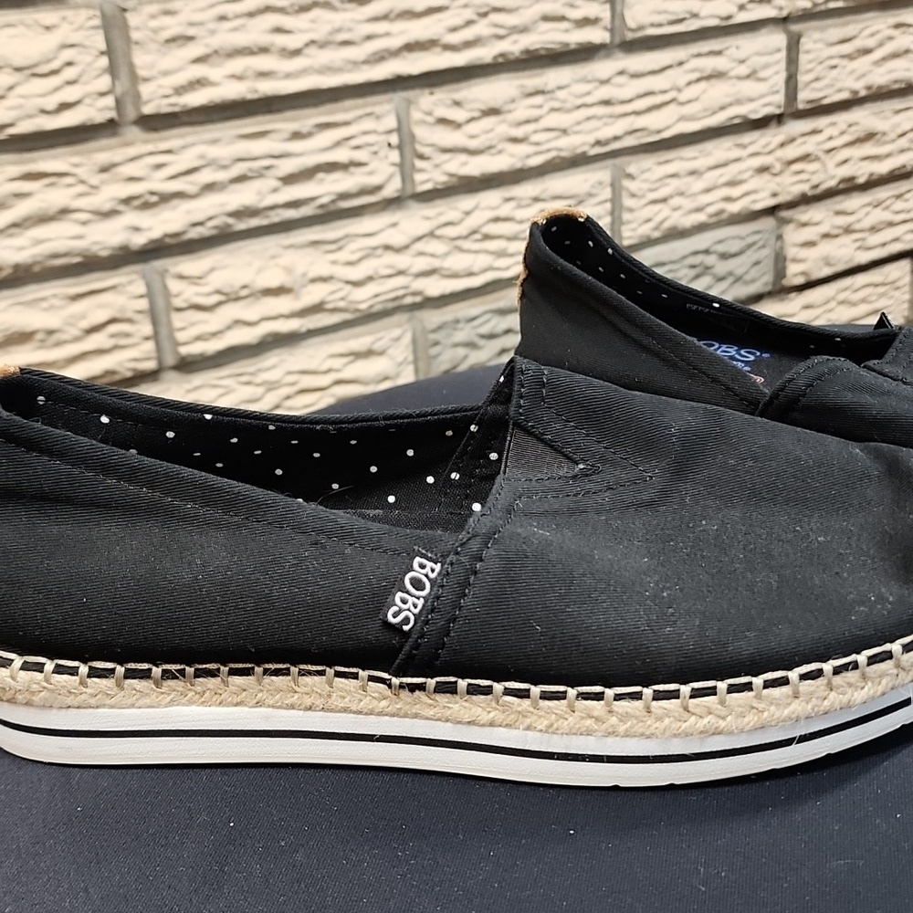 NWOT Skechers Breeze Black Canvas Espadrille Platform Slip-Ons Sz9